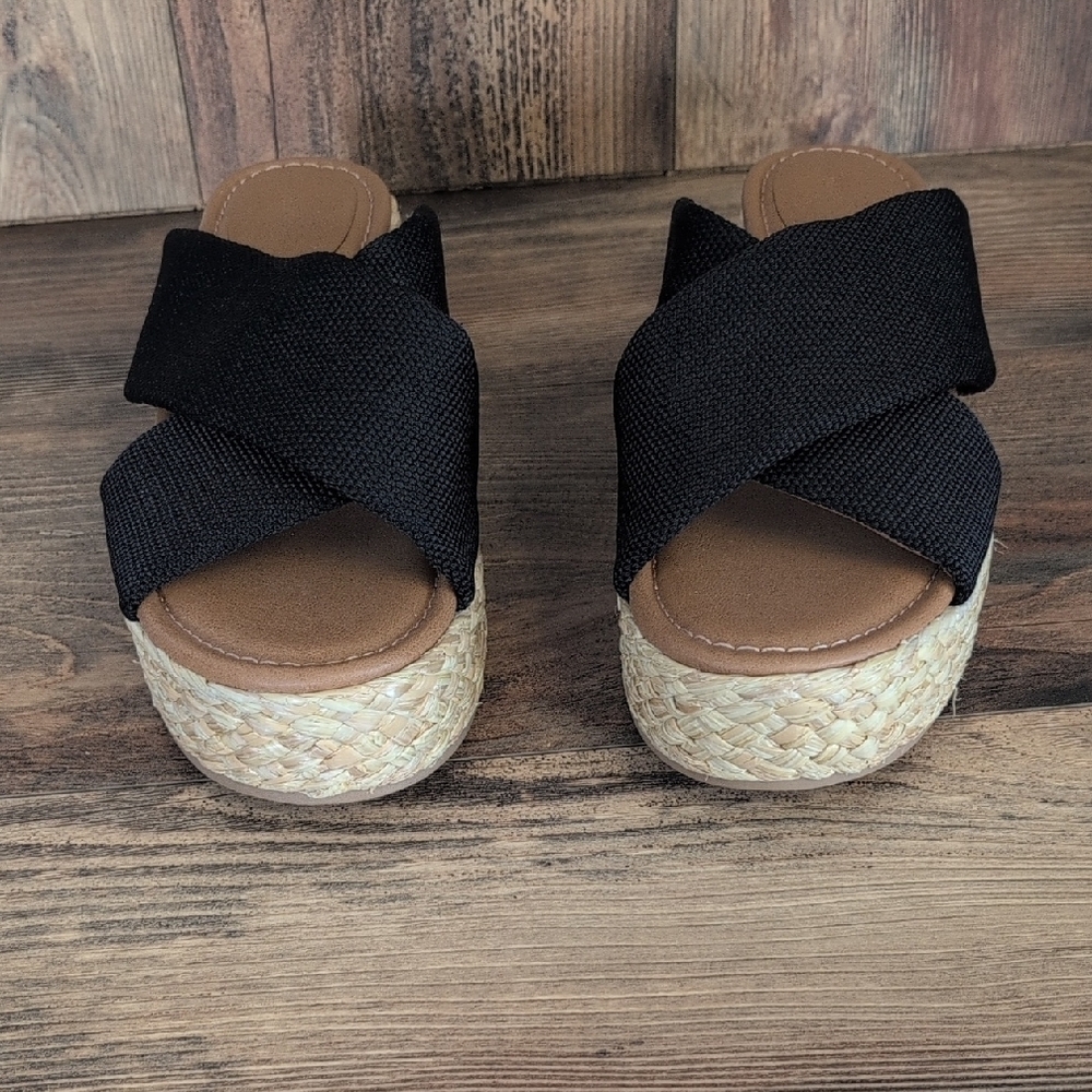 Universal Thread Black and Tan Desi Wedge Shoes with Criss-Cross Straps 11